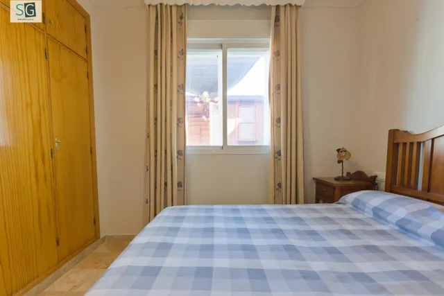 Piso en el centro de Armilla con patio privado de 66m — 11
