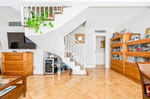 Dúplex exclusivo junto al Parque del Retiro con piscina, jardín y garaje — 13
