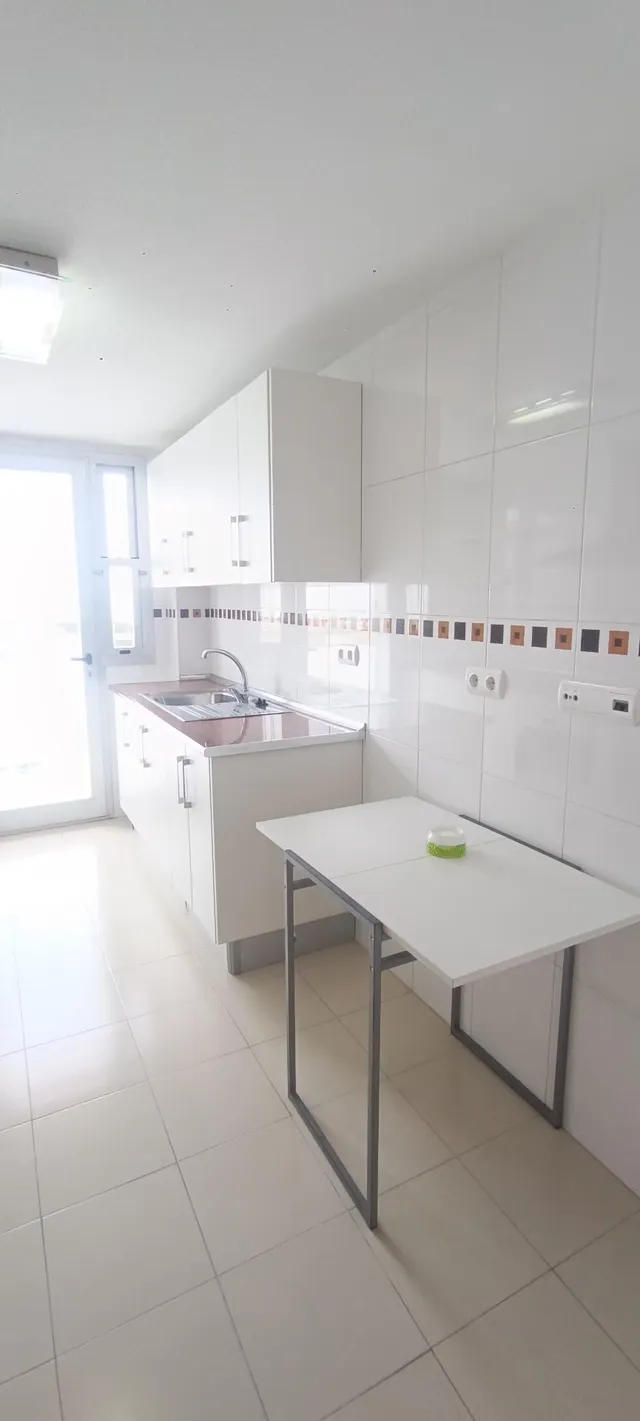 Oportunidad con TERRAZA en Juan Carlos I — 20