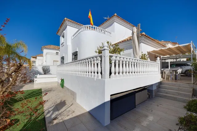 Villa independiente en venta en Las Filipinas, Orihuela Cost - foto 2