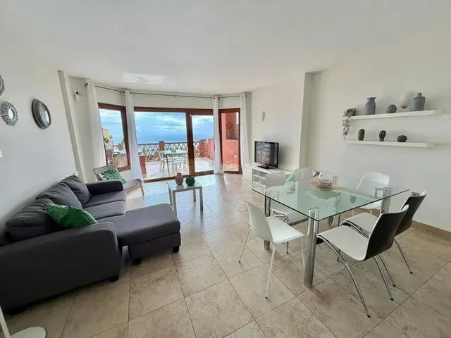 Espectacular Ático Dúplex con Vistas al Mar y Licencia Turís - foto 2