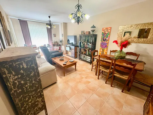 Apartamento en la Avd. Europa - foto 4