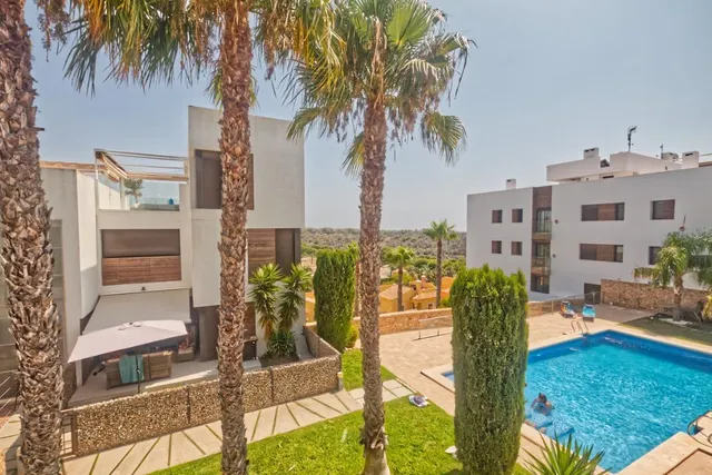 Exclusivo ático junto al campo de golf – Las Ramblas — 31