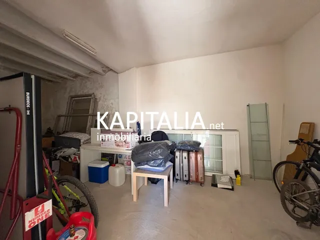 Casa en venta en Genovés, 5 habitaciones y terraza. — 34