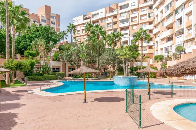 Piso con garaje y trastero en avda. mediterráneo — 10