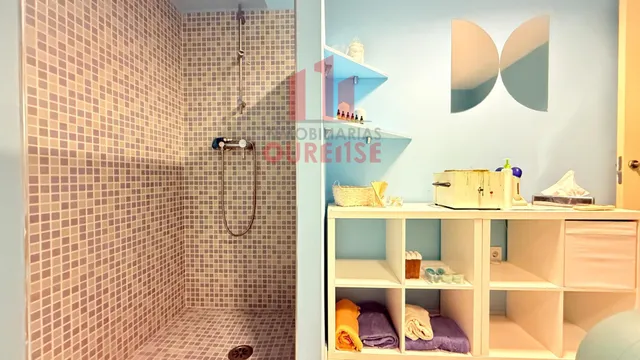 ALQUILER DE CABINA EN RECONOCIDA PELUQUERÍA DE O COUTO — 3