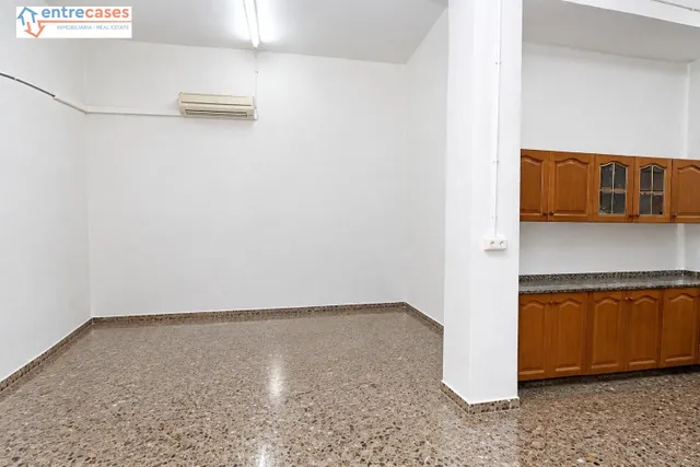 LOCAL/ALMACÉN DE ESQUINA – 80 m2 – DOBLE FACHADA – POSIBLE CAMBIO DE USO. PUERTO DE SAGUNTO. FOTOS — 8