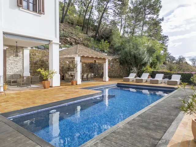 Chalet 6 habitaciones 625m² en venta - El Madroñal — 44