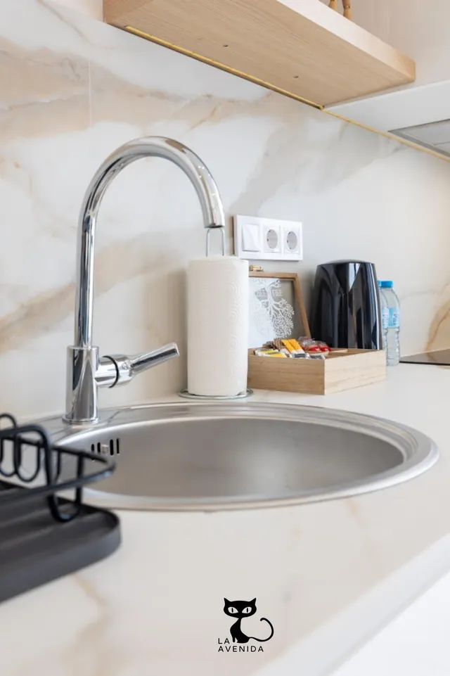 OPORTUNIDAD DE INVERSIÓN EN VALENCIA | ESTUDIO CON USO TURÍSTICO | DESDE 216.000 € | 9,2 % RENTABILIDAD NETA ESTIMADA* — 23