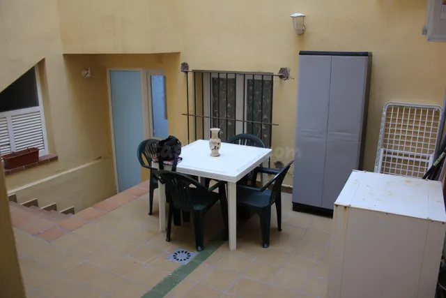 Piso 2 plantas con 3 dormitorios y una terraza - foto 3