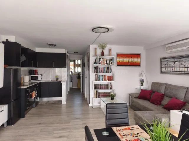 Apartamento reformado con 1 dormitorio en zona Rincon de loix — 2