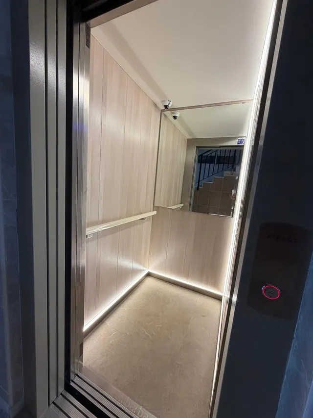 Piso en alquiler de larga temporada en Avenida Blas Infante – 1.300 €/mes — 19