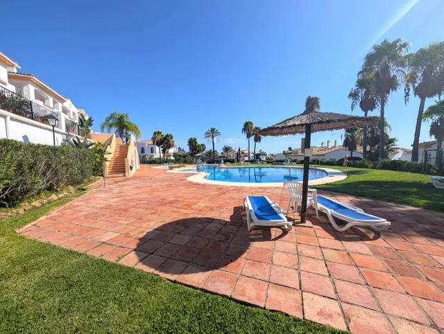Casa de pueblo en Venta en Linea De La Concepcion, La Cádiz — 42