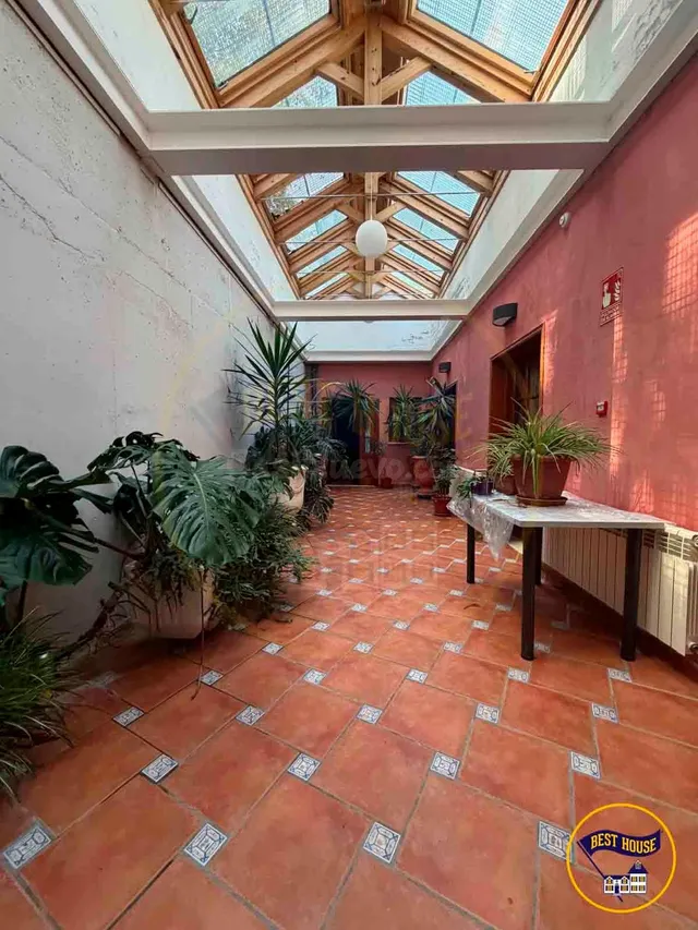 EDIFICIO SINGULAR EN VENTA EN EL CASCO ANTIGUO DE CUENCA — 40
