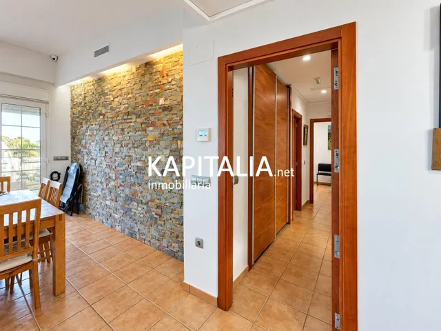 Chalet en VENTA en San Cristóbal, Alberic, con piscina privada cubierta, jardín y parcela de más de 1.000 m2 — 25