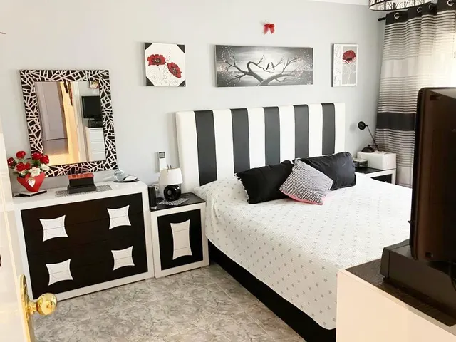 CHALET INDEPENDIENTE EN GRAN PARCELA CON PISCINA A SOLO 400 m. DEL MAR EN ELS POBLETS !! — 17