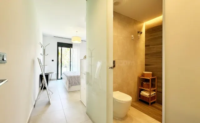 Se vende ático de 2 dormitorios en la primera planta con solárium privado en Oasis Beach XII, El Raso, Guardamar del Segura — 5