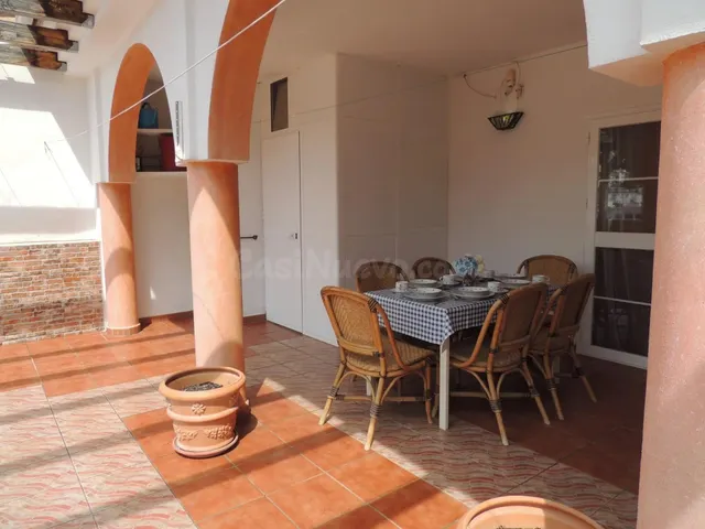 Tipica casa de pueblo reformada ideal para B&B - foto 2