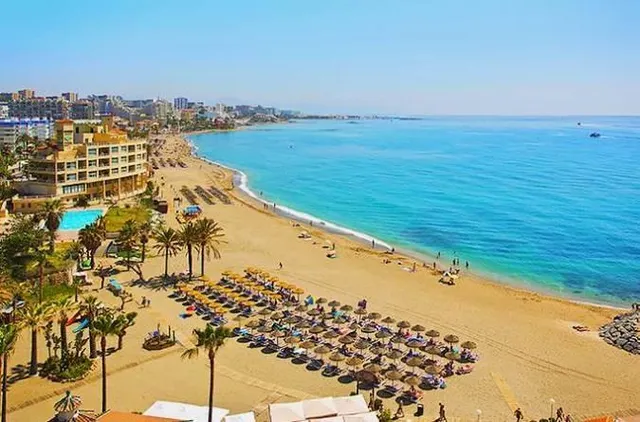 EXCLUSIVA NUEVA VIVIENDA DE 3 DORMITORIOS EN LA ZONA DE TORREQUEBRADA, A 300 METROS DE LA PLAYA !!! — 14