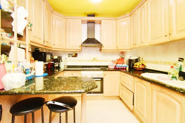 Casa triplex con gran garaje, cerca del pabellón de El Ejido - foto 4