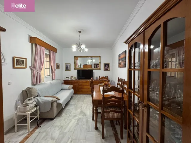 MAGNIFICA CASA EN EL CENTRO JEREZ — 10