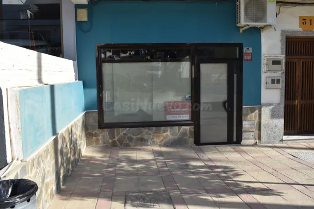 Local comercial en la Avenida principal de Coin disponible p - foto 2