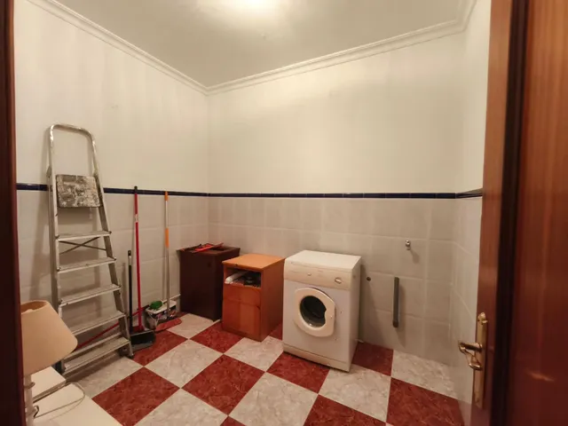 VIVIENDA UNIFAMILIAR CON COCHERA EN PEDRO ABAD! — 18