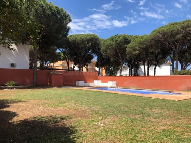 CHALET INDEPENDIENTE ZONA NOVO SANCTI PETRI - foto 4