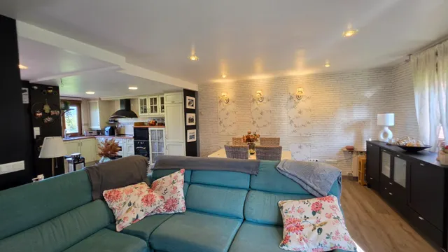 Espectacular Chalet Pareado de Diseño Abierto con Gran Jardín Privado en Los Corrales de Buelna — 9