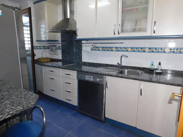 Piso zona ermita, 3 dormitorios, 2 baños, garaje, trastero y piscina — 16