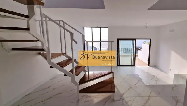 Renovated Duplex Penthouse with Sea & Cliff Views – Los Giga - foto 3