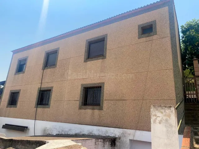 INMUEBLE DE DOS ALTURAS EN CONSTRUCCIÓN — 3