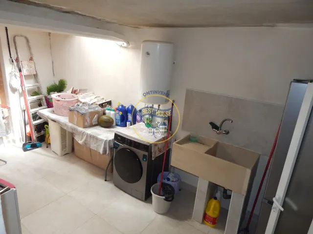 Casa Espaciosa en Montesa: Comodidad y Estilo — 11