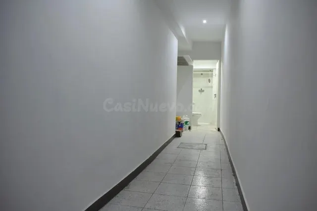 En alquiler local de 54 m2, interior, antes oficina, junto a C/ Alfonso. — 4