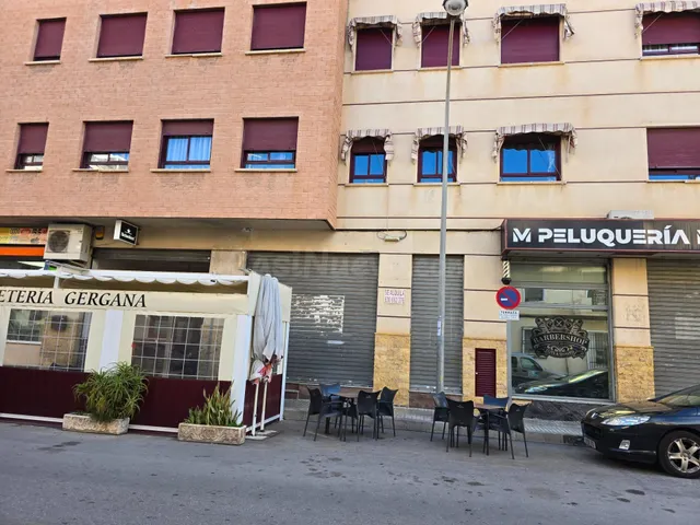 Oportunidad Única: Local Comercial Premiuym de 88 m2 en Call - foto 3