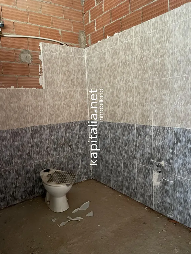 Local comercial en Albaida. — 4