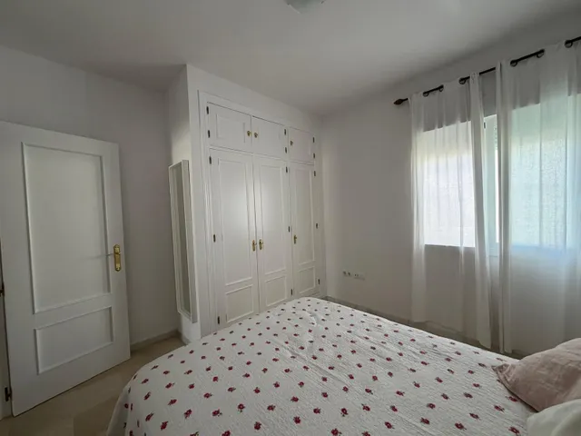 Apartamento -adosado con garaje y trastero, con vistas al mar!!! — 12