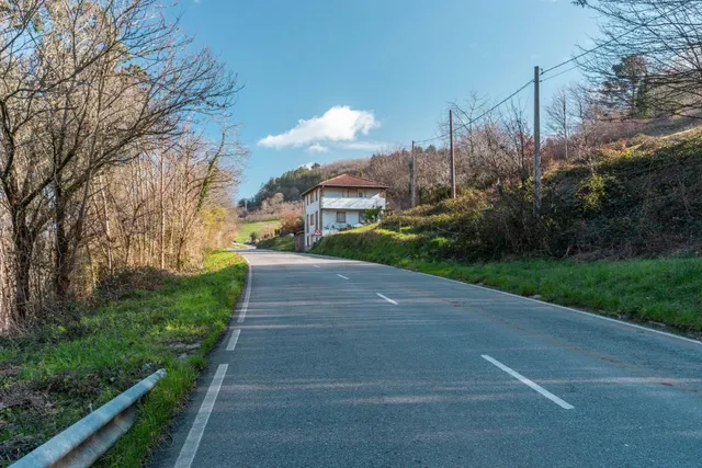 Oportunidad real: casa con parcela para rehabilitar en Tineo — 25