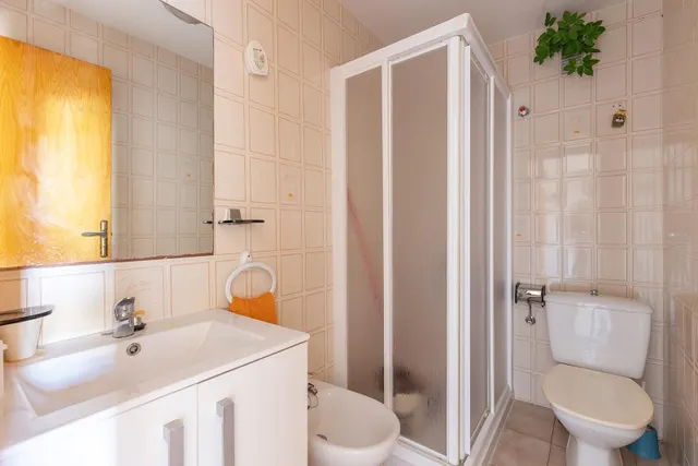 Apartamento de dos dormitorios con vistas la mar — 16