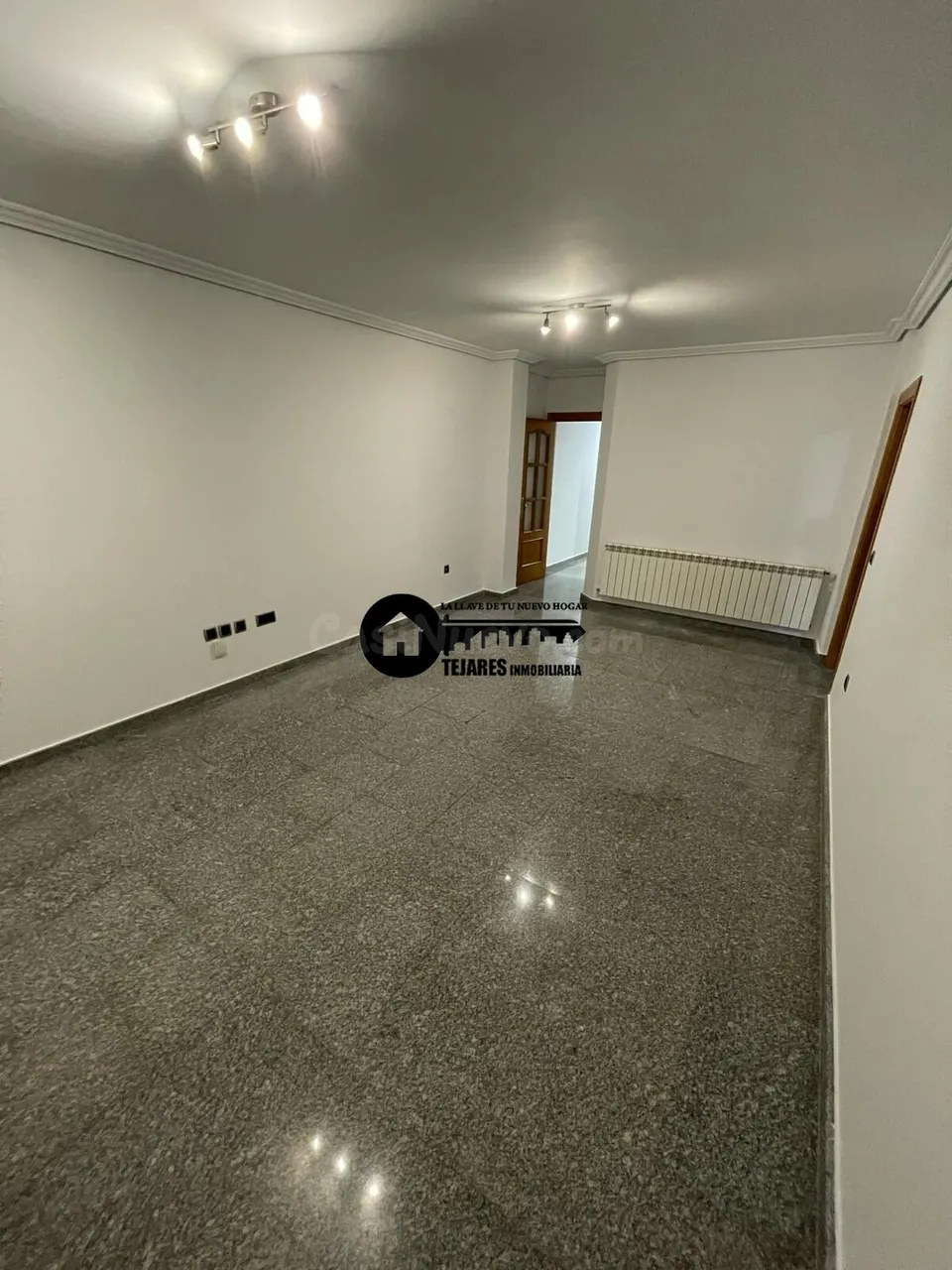 INMOBILIARIA TEJARES ALQUILA PISO ZONA CENTRO-TEJARES