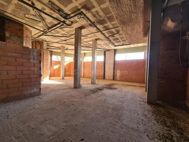 Local Obra Nueva 400 m2 cerca Estación - foto 4