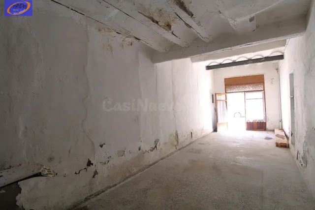 Oportunidad de inversión en Utiel: Local comercial para refo - foto 2