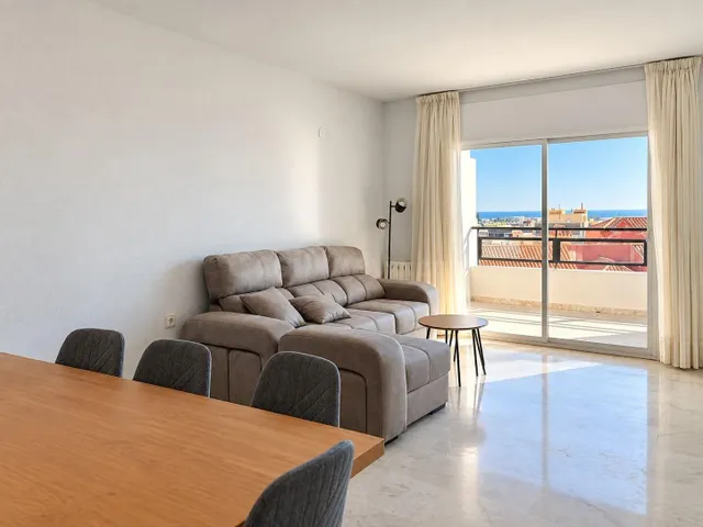 Espectacular piso céntrico en Motril - foto 4
