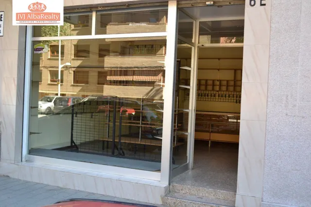 INTERESANTE LOCAL COMERCIAL EN VENTA EN ZONA estación-PARQUE LINEAL — 16