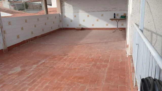 Se vende casa con bajo comercial — 10