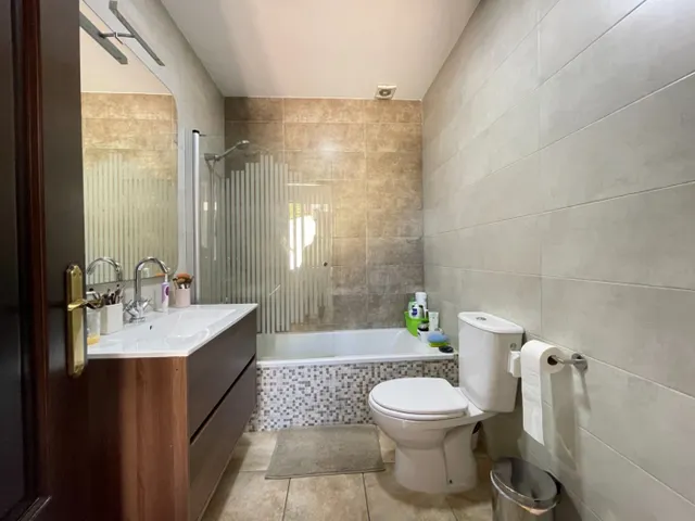 ESPECTACULAR UNIFAMILIAR EN LA AVENIDA AL ANDALUS — 41