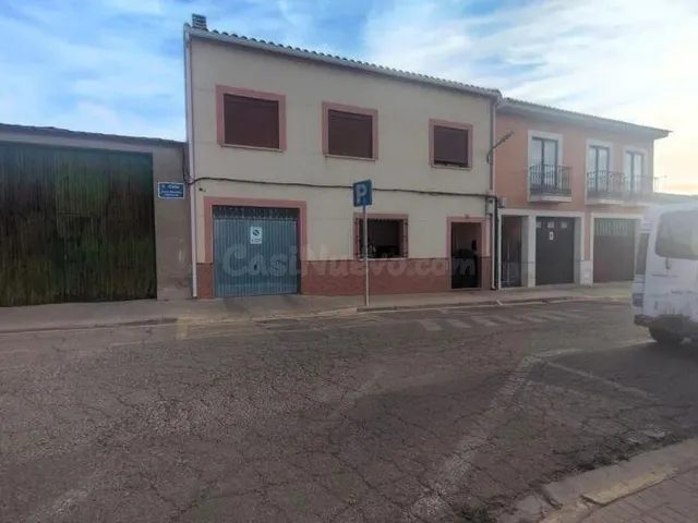 SE VENDE piso OKUPA en C Juan Ramon Jimenez 16 de Miguelturr - foto 2