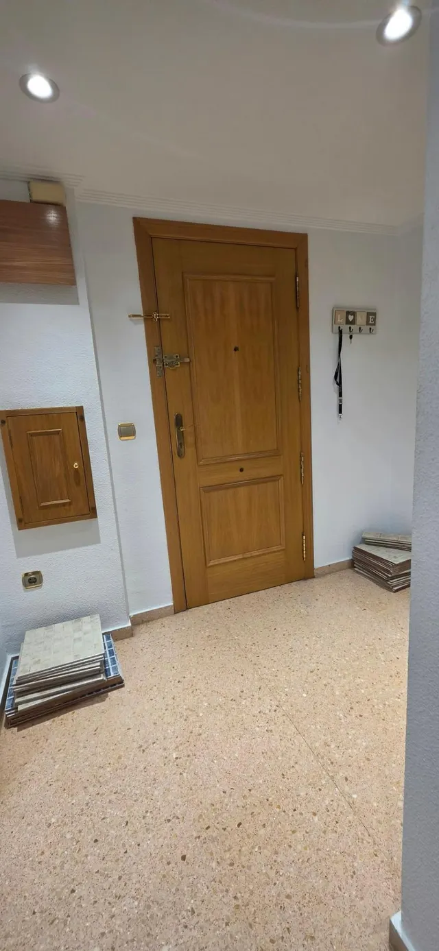 PISO A LA VENTA AMPLIO, LUMINOSO Y CON PLAZA DE GARAGE — 40