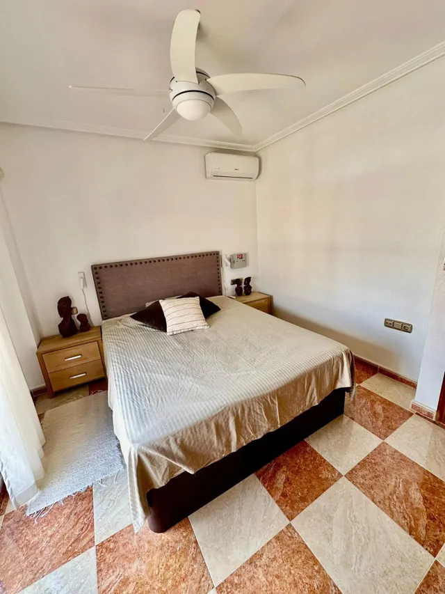 Preciosa casa en Lomas de Cabo Roig — 28