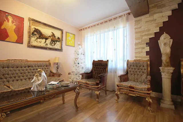 AMPLIO CHALET INDEPENDIENTE EN VENTA EN SIERRA PERENCHIZA — 15
